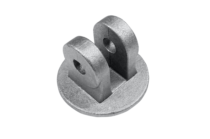 Hydraulic cylinder yoke